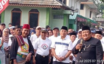 Wali Kota Jakarta Barat Hadiri Festival Muharam Fun Walk di Kelurahan Rawa Buaya