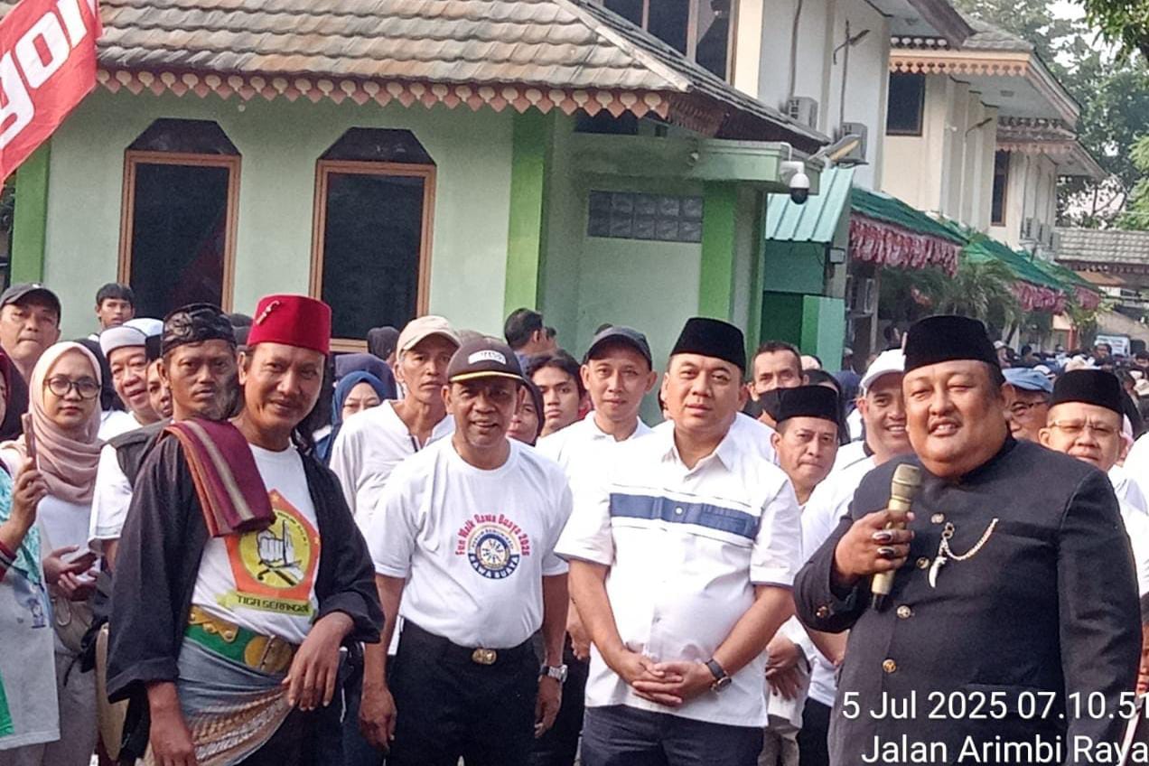 Wali Kota Jakarta Barat Hadiri Festival Muharam Fun Walk di Kelurahan Rawa Buaya