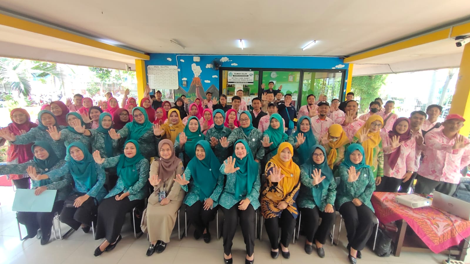 Santunan 100 Anak Yatim Warnai Muharam Festival di Kelurahan Rawa Buaya Jakbar