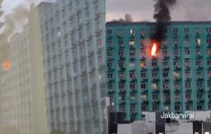 Kebakaran Apartemen City Park di Cengkareng Lantai 11 Tower H: 1 Keluarga Diselamatkan dan 2 Satpam Dilarikan ke RS