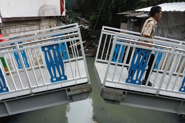 Wow! Jembatan Angkat Pertama di Jakarta Resmi Beroperasi, Panjang Capai 9 Meter