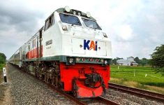 DPR Usulkan Gerbong Merokok di Kereta, Kemenhub Tegas Sebut Aturan KTR Tetap Berlaku