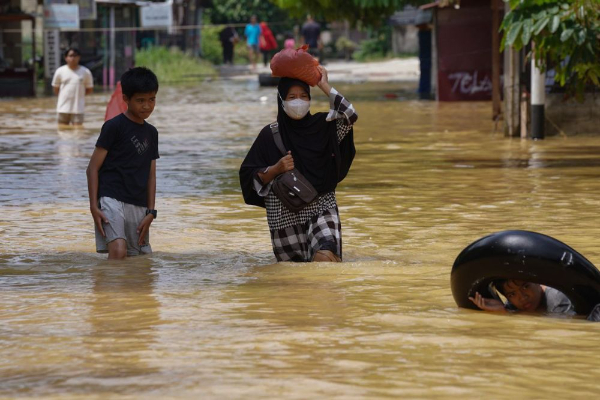 Titik Lokasi Banjir Pondok Aren Akibat Hujan Deras, Akses Jalan Terputus