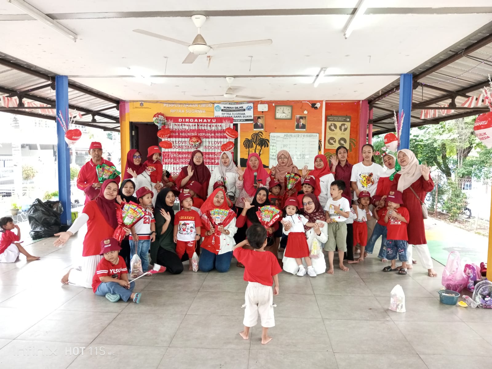 Rumah Quran Sugriwa Meriahkan HUT ke-80 RI dengan Lomba Seru Ibu dan Anak