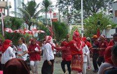 Pesta Rakyat dan Karnaval di Kelurahan Rawa Buaya Meriahkan HUT ke-80 RI
