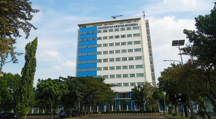 kampus universitas kristen indonesia uki cawang jakarta