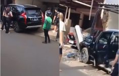 Pengemudi 15 Tahun Tabrak Pagar Rumah Warga di Tangerang Selatan