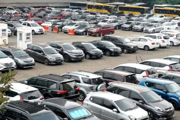 Bantah Isu Tarif Parkir di Jakarta Naik Rp30.000 per Jam, Ini Penjelasan Gubernur Pramono