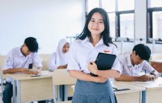 Perbedaan Sekolah Garuda dan Sekolah Rakyat Menurut Wamendikti Saintek, Mulai dari Jenjang hingga Tujuannya!