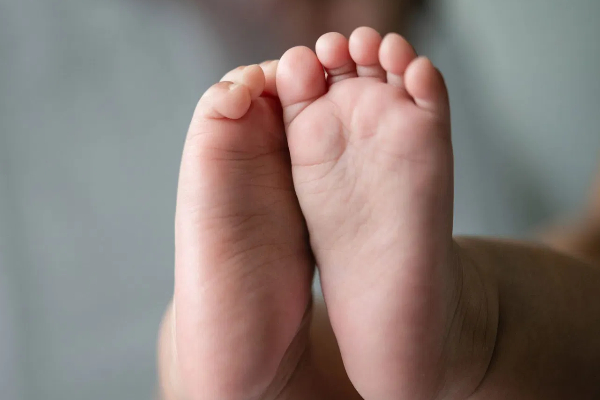 Penemuan Mayat Bayi di Area Pemakaman Bekasi Bikin Geger Warga: Terbungkus Kantong dan Dililit Lakban