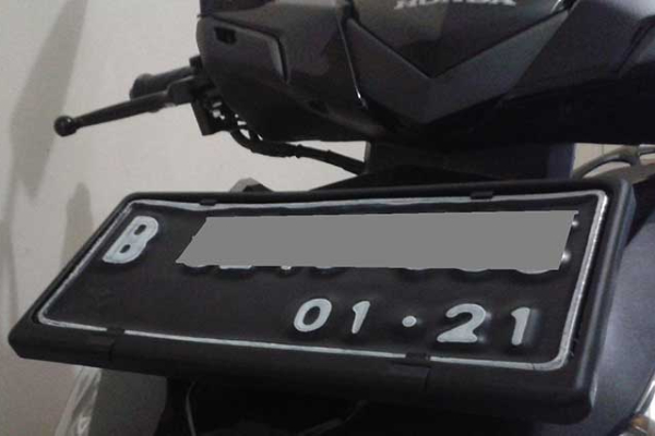 Tutupi Pelat Nomor Kendaraan Bermotor, Pengendara Bisa Didenda Rp500 Ribu atau Kurungan 2 Bulan