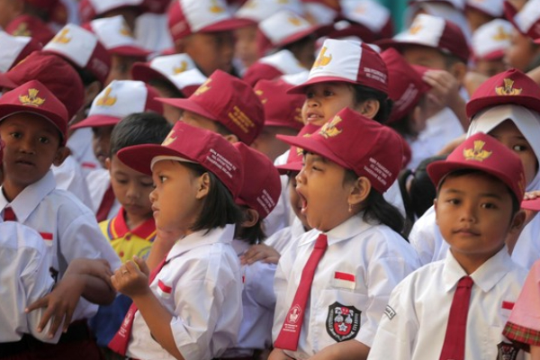 Resmi! Bahasa Inggris Jadi Mata Pelajaran Wajib bagi Siswa Kelas 3 SD, Berlaku Mulai 2027