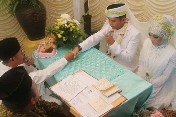 Hukum Menikah Siri dengan Wanita Bersuami, Begini Menurut Syariat Islam!