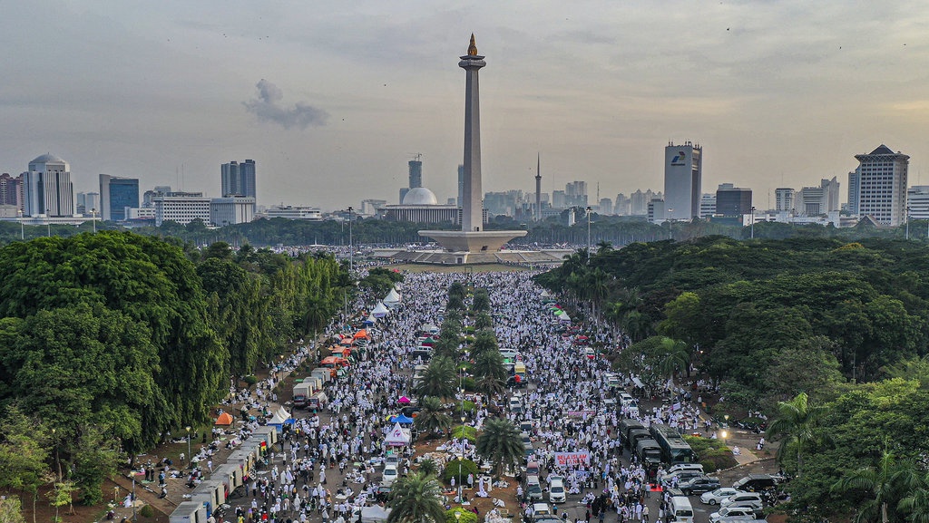 Aksi reuni 212 di Monas, Jakarta, Senin (2/12/2019). (Source: Tirto)