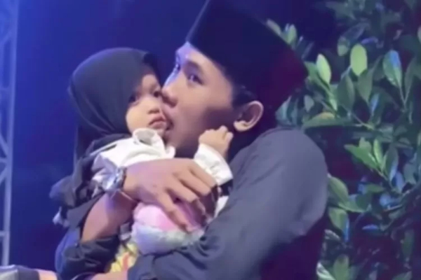 Hati-Hati! Mencium Anak Termasuk Pencabulan atau Tidak? Ini Penjelasannya