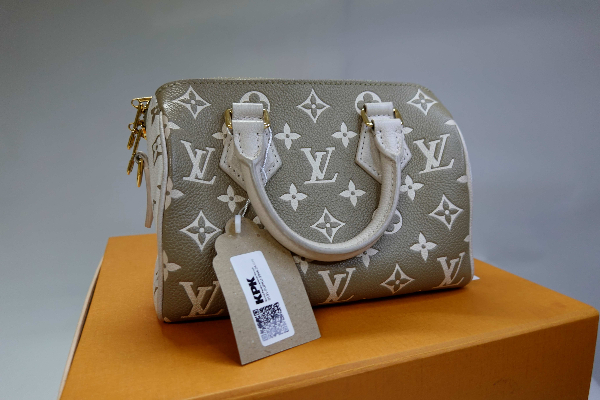 Daftar Barang yang Dilelang KPK Jaktim: Ikat Pinggang, Tas Dior hingga Louis Vuitton Mulai Rp19 Juta