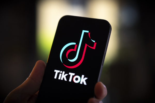 Daftar Platform yang Dibatasi bagi Pelajar Jakarta Mulai Januari 2026, Buntut Insiden Peledakan SMAN 72 Jakarta