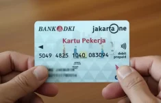 Ilustrasi Kartu Pekerja Jakarta (Source: Pejuang Kantoran)