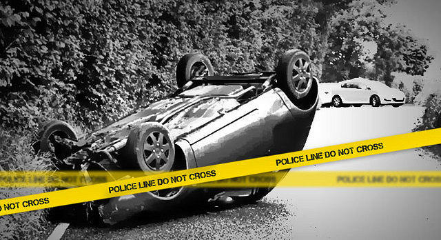 Ilustrasi mobil terbalik di Kemayoran