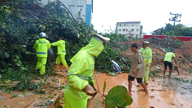 Ilustrasi penanganan bencana di Sumut setelah banjir. (Source: Berita Nasional)