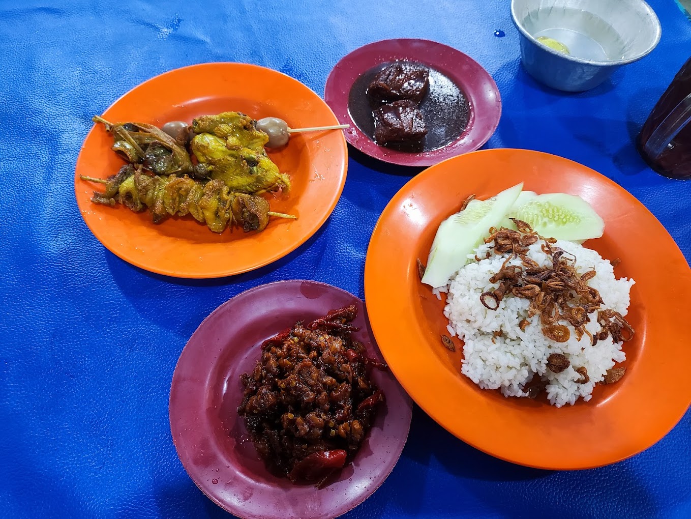 Nasi Uduk Mat Lengket (Source: Google Maps)
