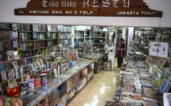 Salah satu toko buku di Kwitang (Source: Antara)
