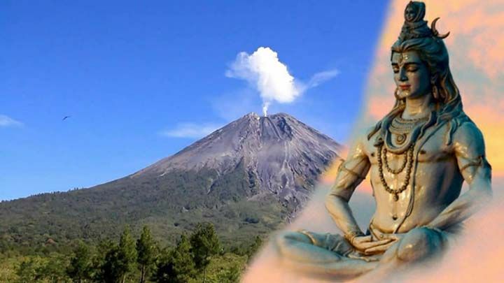 Sejarah dan Cerita Legenda Gunung Semeru: Gunung Suci Penyangga Pulau Jawa