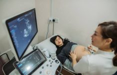 Tempat USG Terbaik di Jakarta Timur