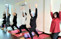 Manfaat Prenatal Yoga