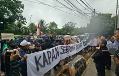 Aksi unjuk rasa di Tangsel, warga desak pengelolaan TPA Cipeucang (Source: Tinta Otentik)