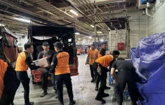 BPBD DKI Kirim Bantuan Lewat Kodaeral III. (Source: Jawa Pos)