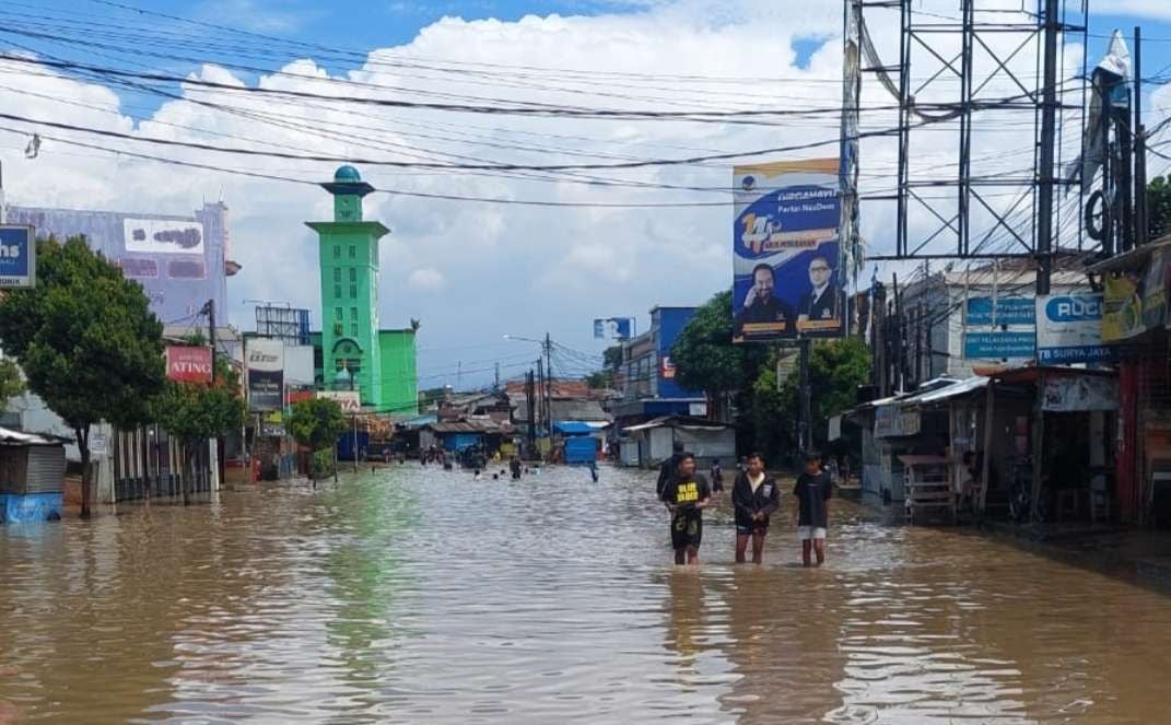 Banjir Bandung (Source: RRI)