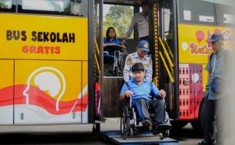 18 Bus Sekolah Ramah Disabilitas Resmi Beroperasi di Jakarta, Ini Daftar SLB Penerima