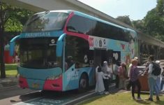 Mau Keliling TMII dengan Santai? Bus Wisata Transjakarta di TMII Jawabannya
