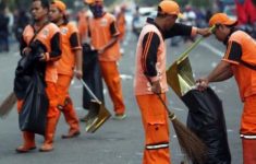 DLH Jakarta Kerahkan 3.395 Petugas Kebersihan Malam Tahun Baru 2026