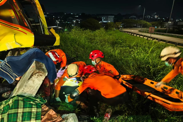 Terbaru! Daftar Nama Korban Kecelakaan Bus PO Cahaya Trans di Tol Semarang: 16 Meninggal Dunia, 18 Selamat