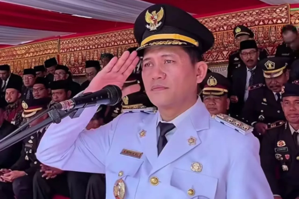 Bupati Aceh Selatan Umroh Tanpa Izin Saat Banjir, Prabowo: Yang Mau Lari Tidak Apa-Apa, Bisa Dicopot Mendagri