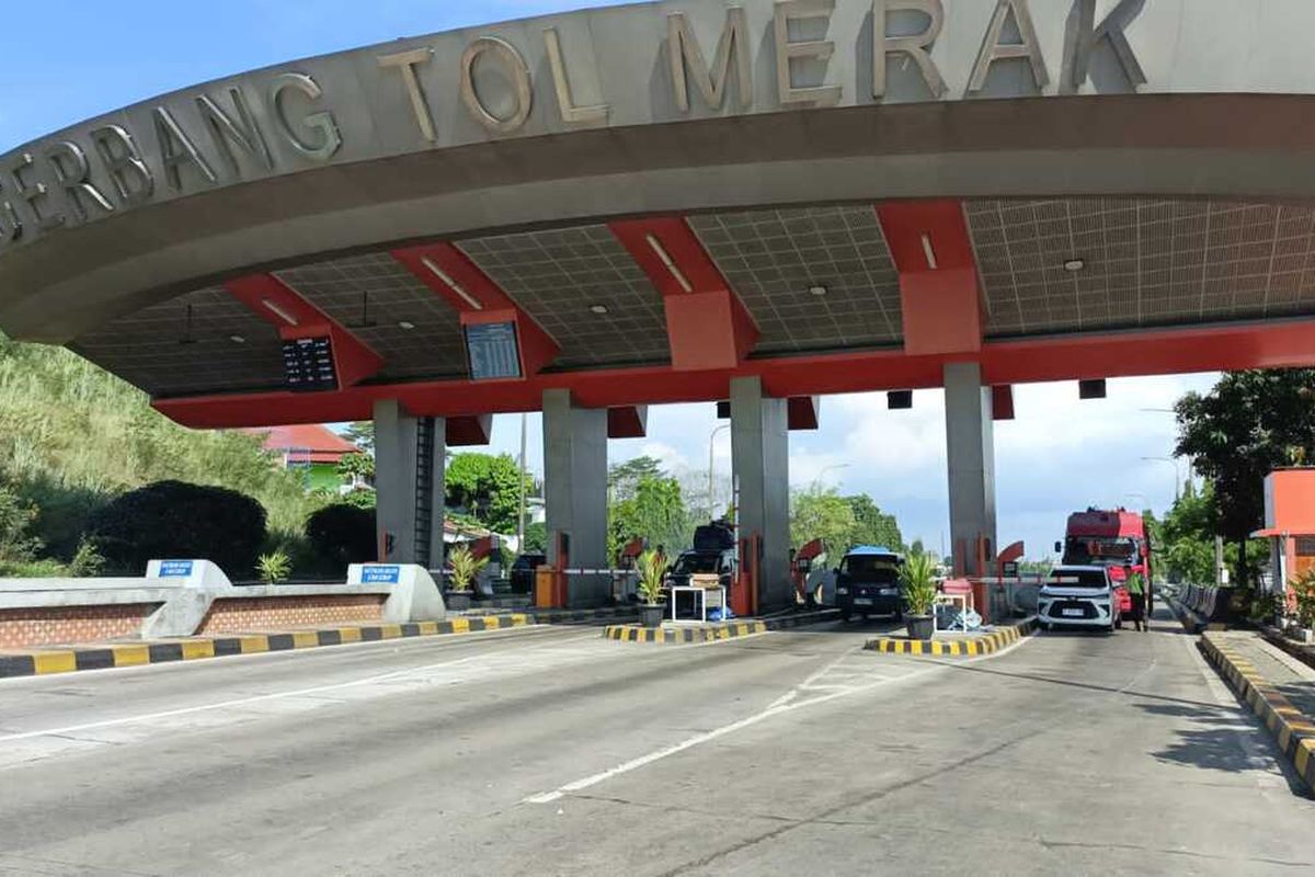 Gerbang tol Merak. (Source: Kompas)