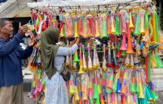 Ilustrasi pedagang terompet (Source: RRI)