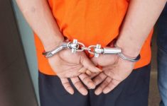 Ilustrasi pria di borgol