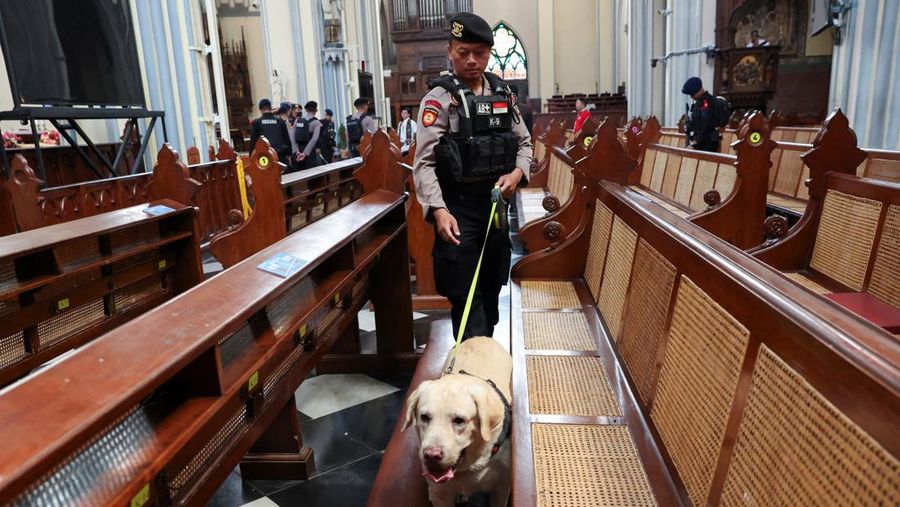 Ilustrasi Gereja di Jakarta Barat Disterilisasi Tim Jibom dan Anjing Pelacak Jelang Natal 2025. (Source: CNBC)