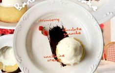 Layr Tea Shop (Source: Instagram)