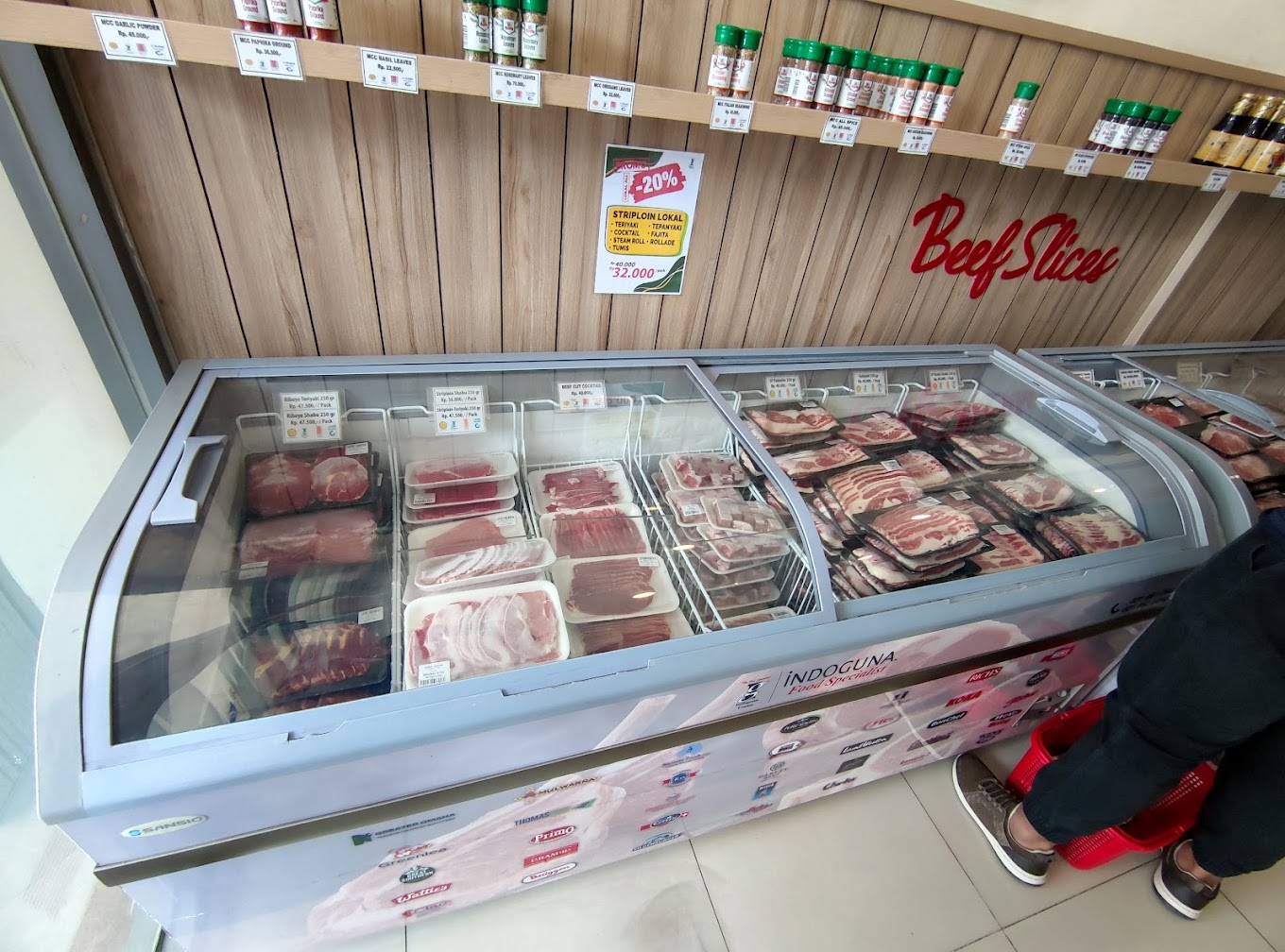 Meat Shop Toko Tani pangkalan jati Pondok Bambu. (Source: Google Maps)
