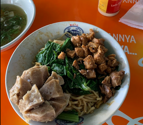 7 Rekomendasi Mie Ayam Enak di Jakarta Selatan yang Ramai Pengunjung 3 Mie Ayam Sari Rasa Pak Rudi (Source: Google Maps)