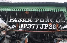 Pasar Loak Poncol Senen Jakarta, Surga Barang Jadul yang Mudah Dijangkau. (Source: Detik)