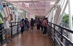 Cegah Pencurian, Pramono Anung Resmikan JPO Anti-Maling di Pesanggrahan dan Cipinang. (Source: iNews)