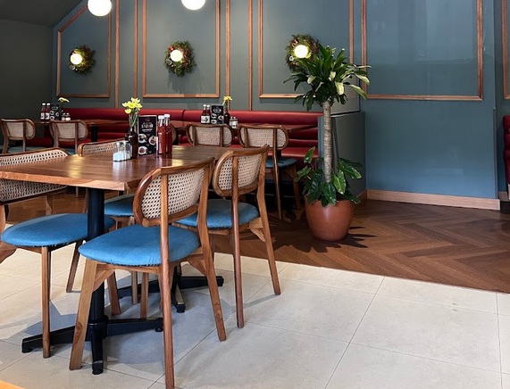 Glosis Steakhouse (Source: Google Maps)