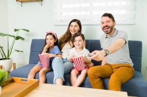 Hemat Tapi Berkesan! 5 Rekomendasi Kegiatan Tahun Baru Tanpa Keluar Banyak Biaya