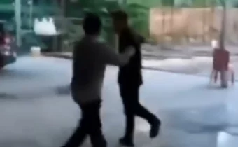 Video Keributan di Jalan Arifin Ahmad Pekanbaru Viral. (Source: Tangkapan Layar)