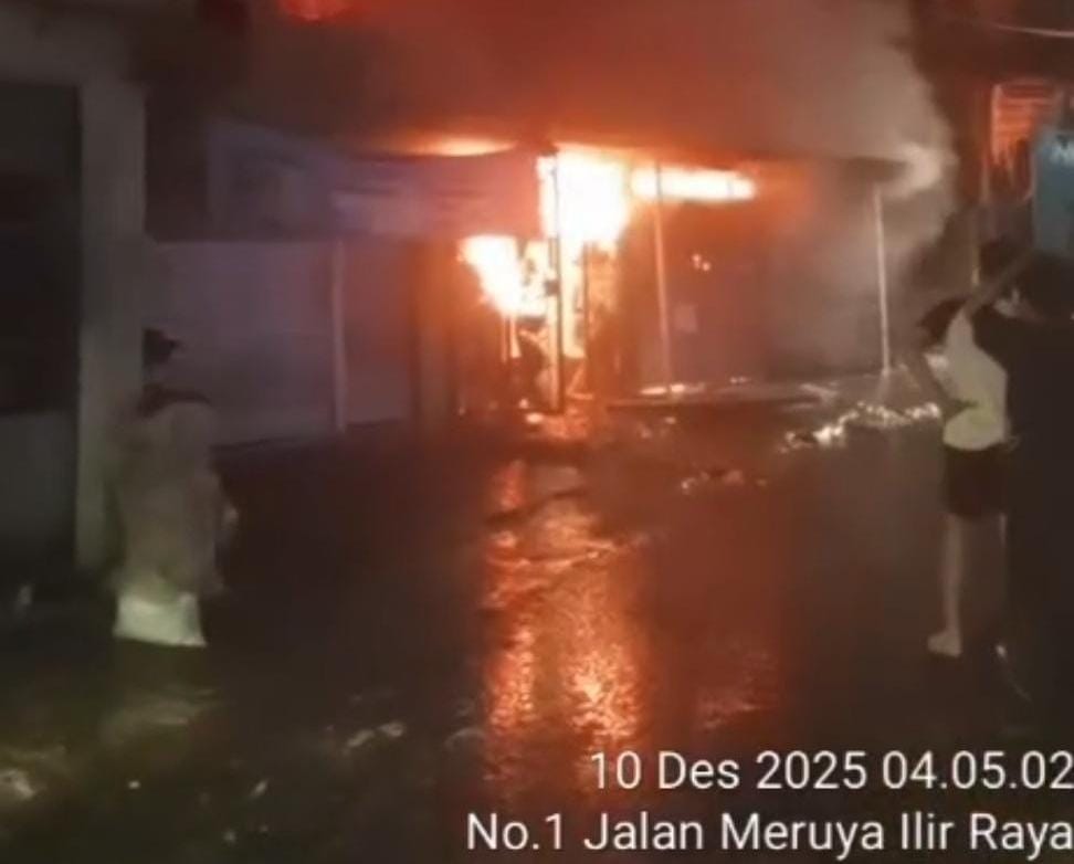 Kebakaran Ruko Agen Telur dan Fotokopi di Pasar Pengampunan Jakarta Barat, Tak Ada Korban